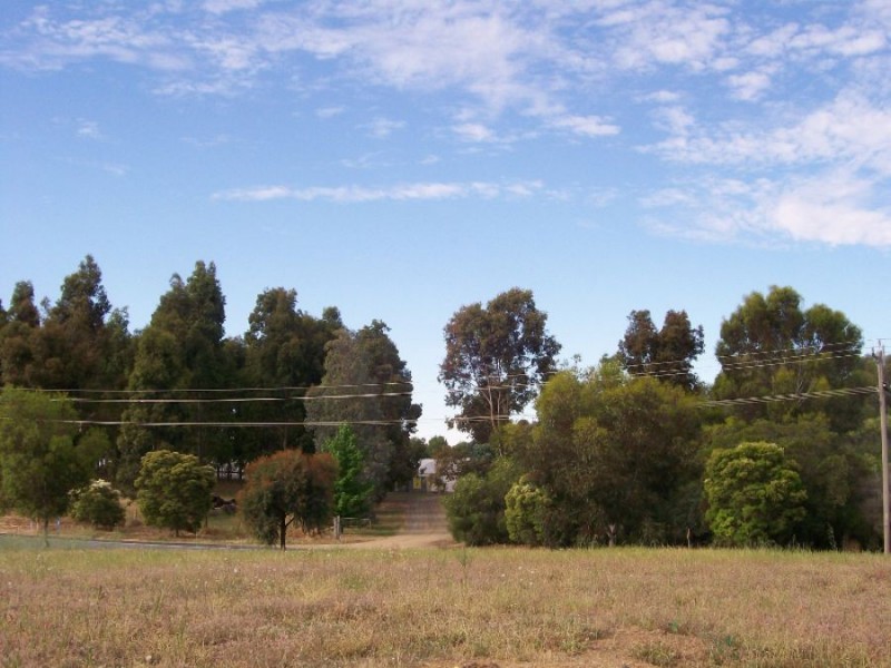 4 Mavis Stewart Dve, Barooga NSW 3644