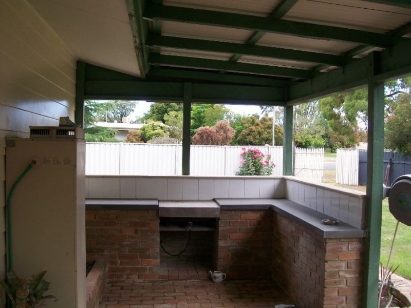 35 Banker St, Barooga NSW 3644