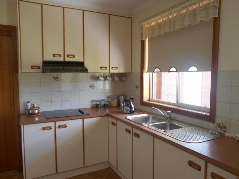 10 Alexander Ave, Berrigan NSW 2712