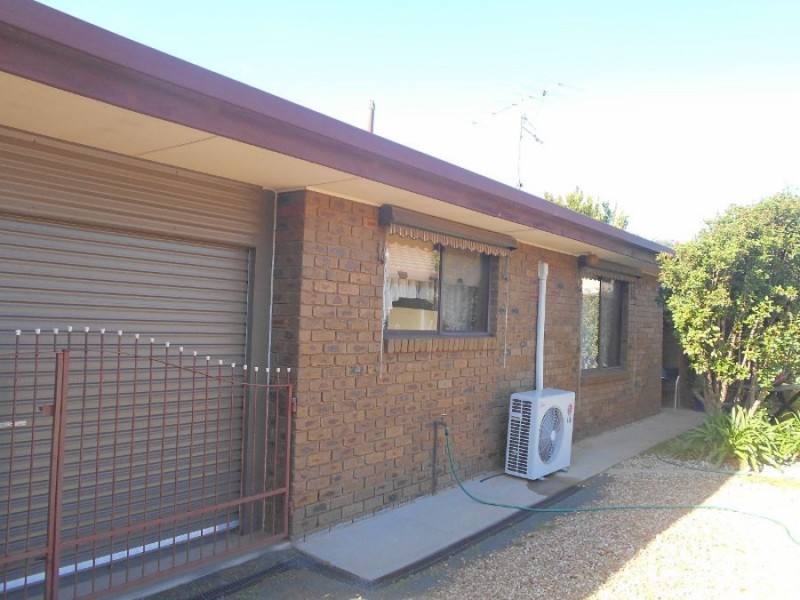 2/7 Hovell Court, Cobram VIC 3644
