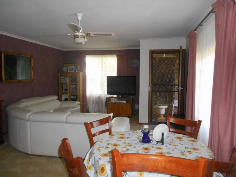 2/7 Hovell Court, Cobram VIC 3644