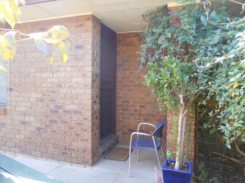 2/7 Hovell Court, Cobram VIC 3644