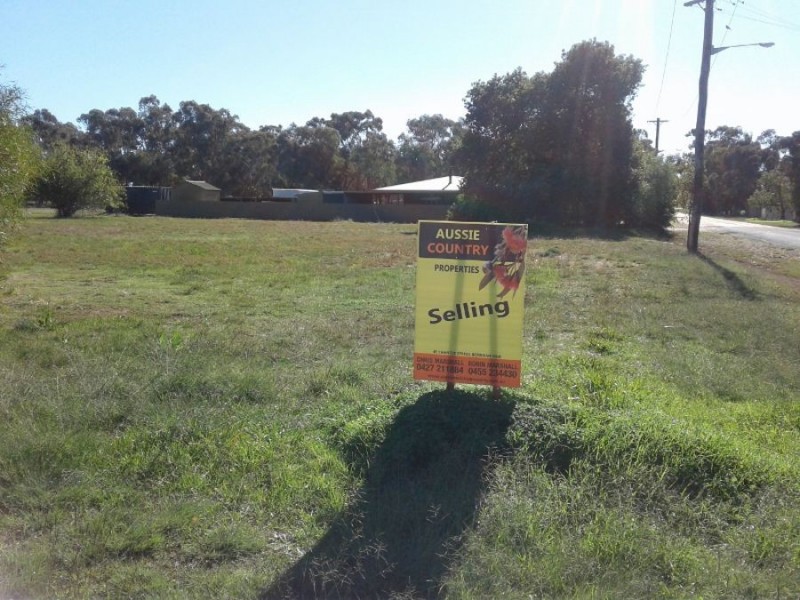 14-16 Thornber St, Oaklands NSW 2646