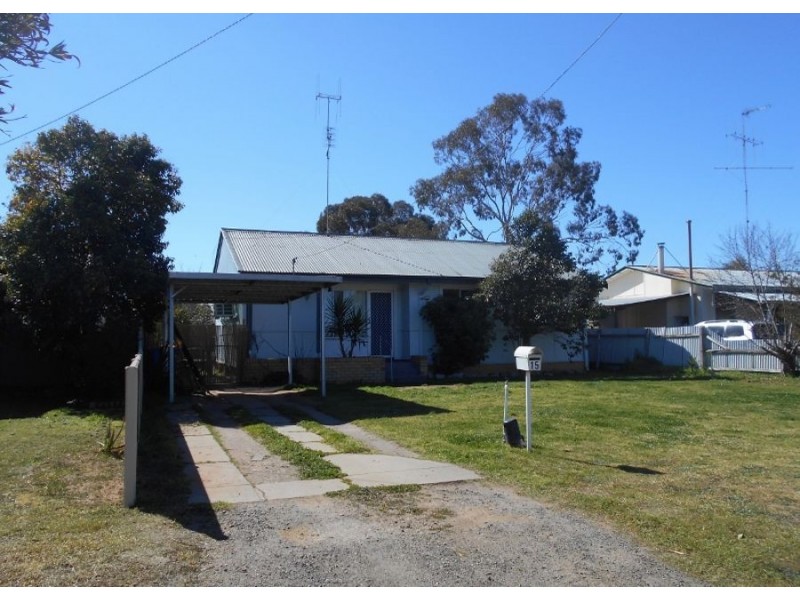15 Budd St, Berrigan NSW 2712