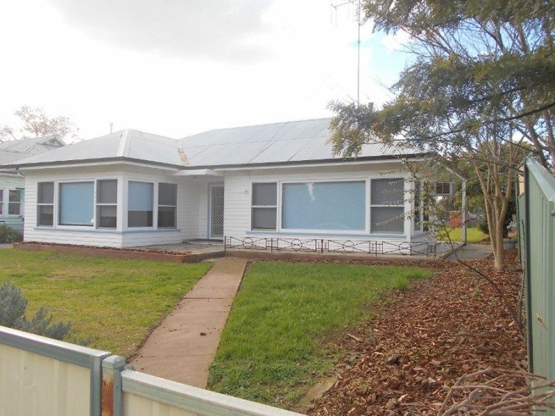 21 Stewart St, Berrigan NSW 2712