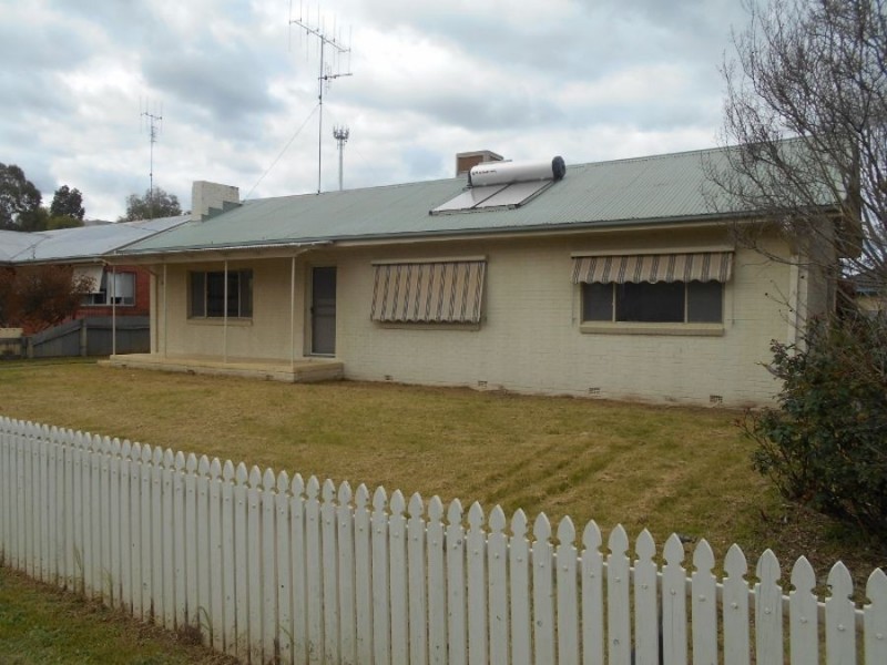 38 Cobram St, Berrigan NSW 2712