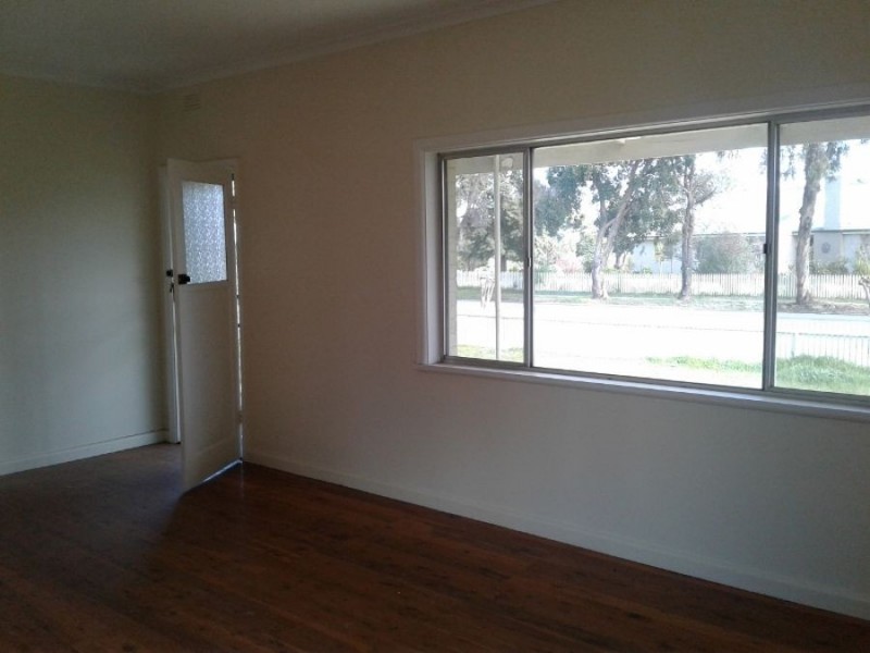 38 Cobram St, Berrigan NSW 2712