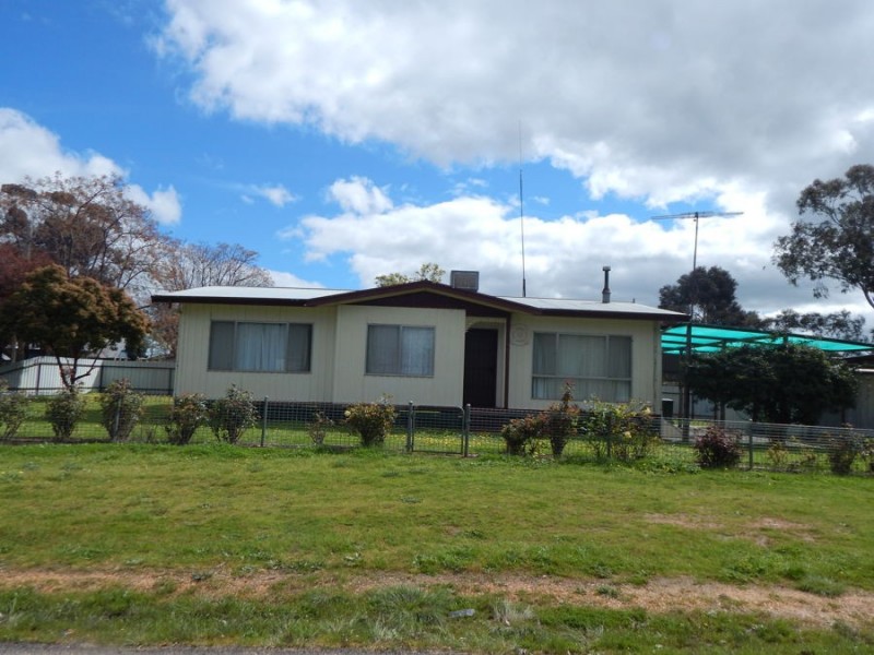 60 Buller Street, Oaklands NSW 2646