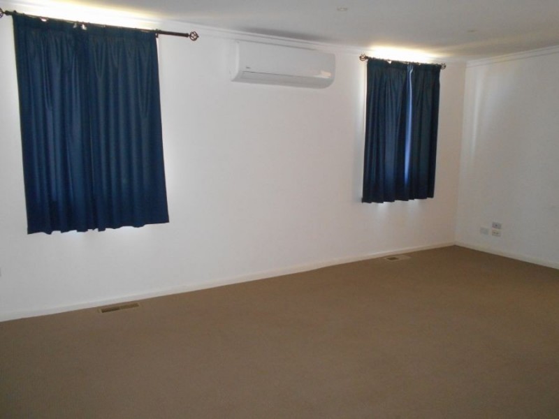 18 Flynn Street, Berrigan NSW 2712