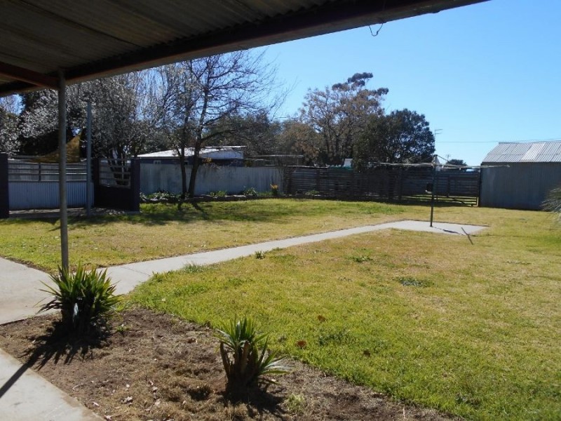 18 Flynn Street, Berrigan NSW 2712