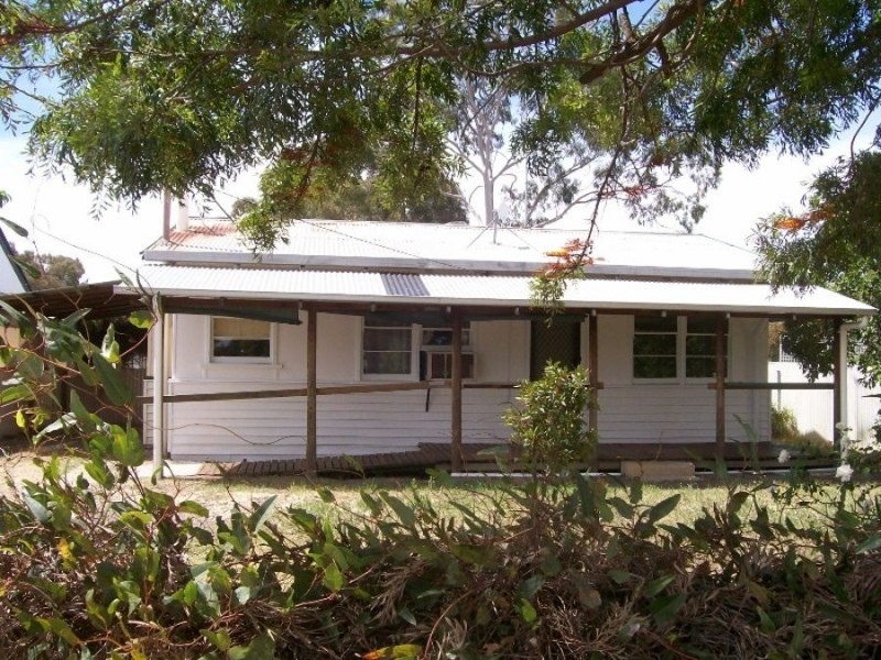 13 Budd St, Berrigan NSW 2712