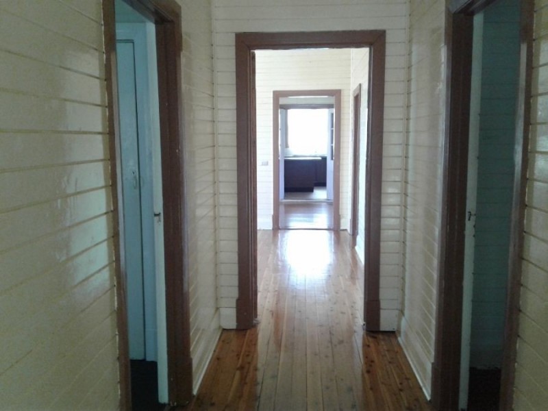 1 Gaffney St, Oaklands NSW 2646