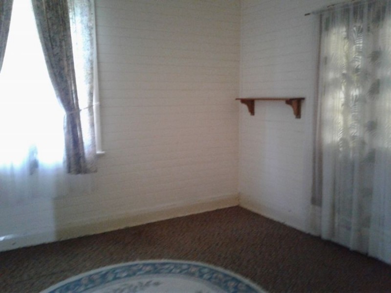 1 Gaffney St, Oaklands NSW 2646