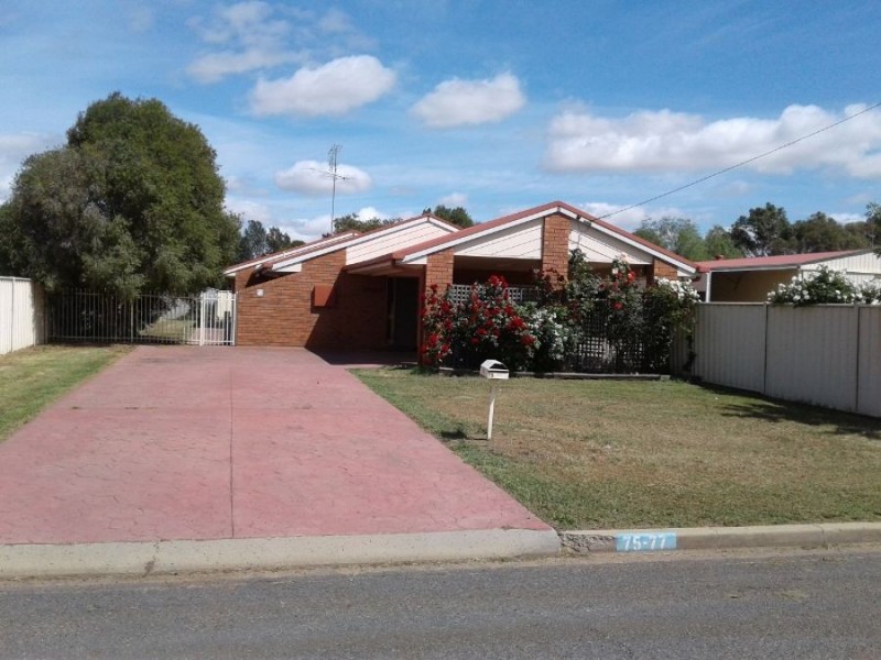 75 Cobram St, Berrigan NSW 2712
