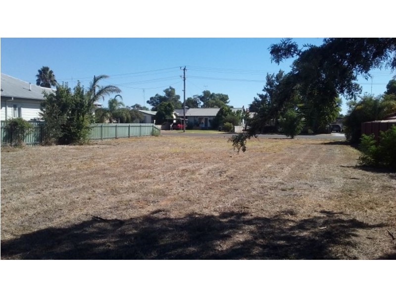 10 Budd St, Berrigan NSW 2712