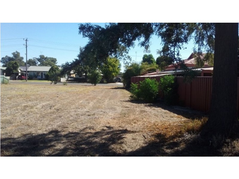 10 Budd St, Berrigan NSW 2712