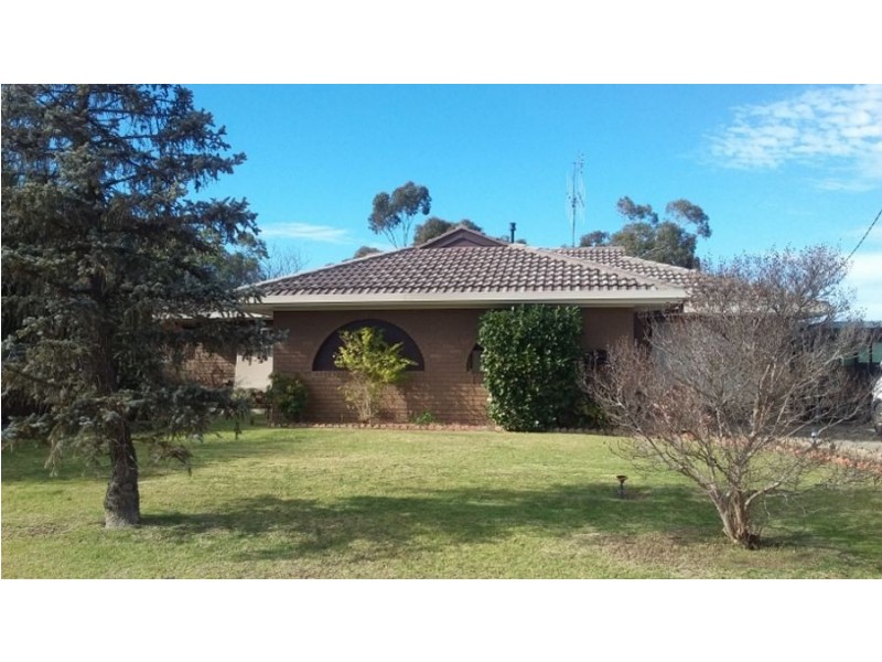 74 Cobram St, Berrigan NSW 2712