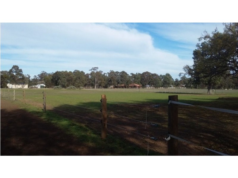 70-78 Nangunia St, Berrigan NSW 2712