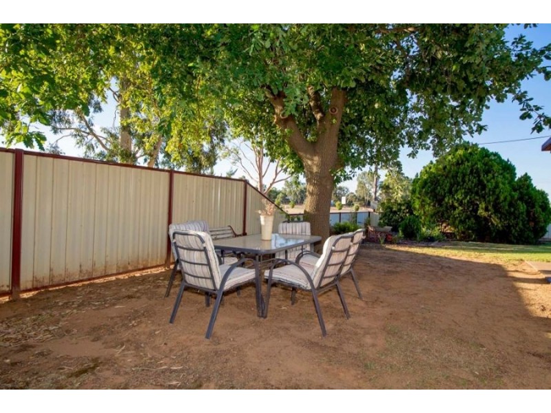 “ROSEDALE” Chanter St, Berrigan NSW 2712