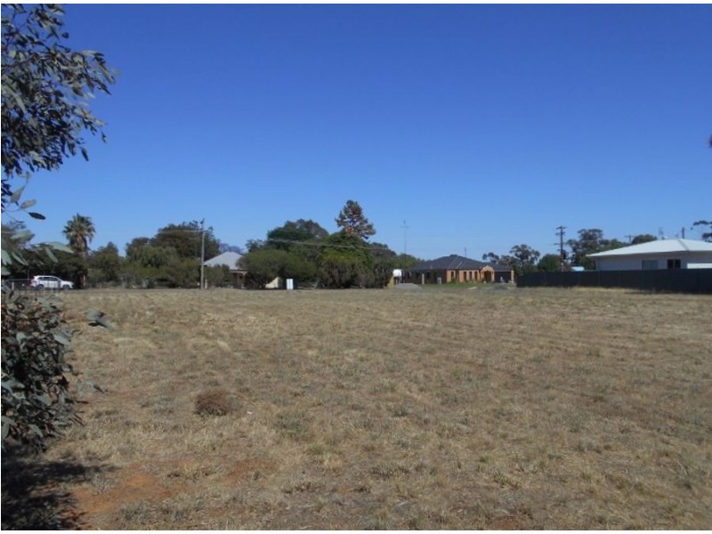 37-39 William St, Berrigan NSW 2712