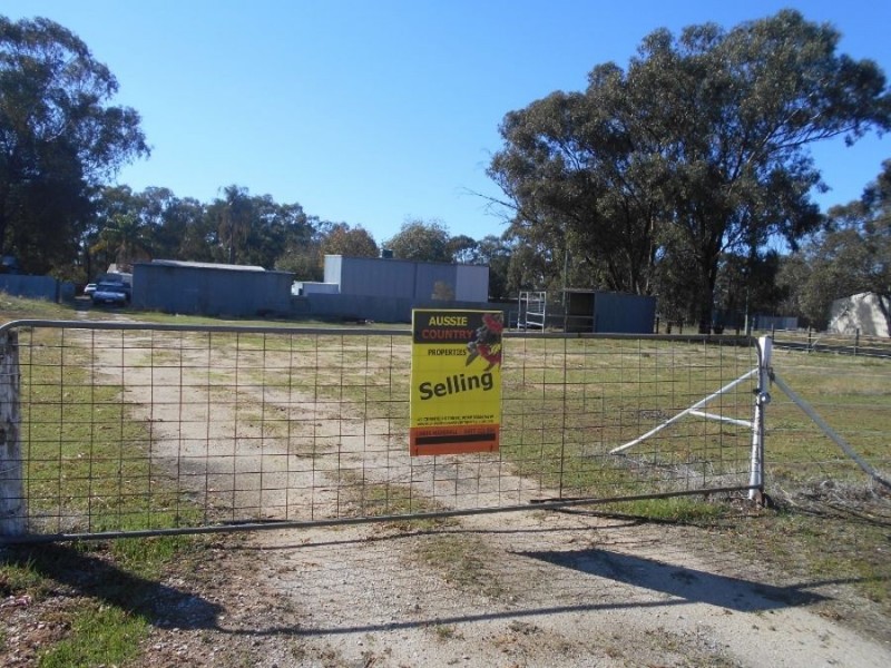 90-92 Barooga St, Berrigan NSW 2712