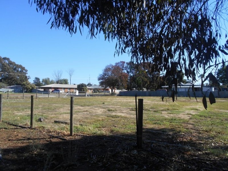 90-92 Barooga St, Berrigan NSW 2712