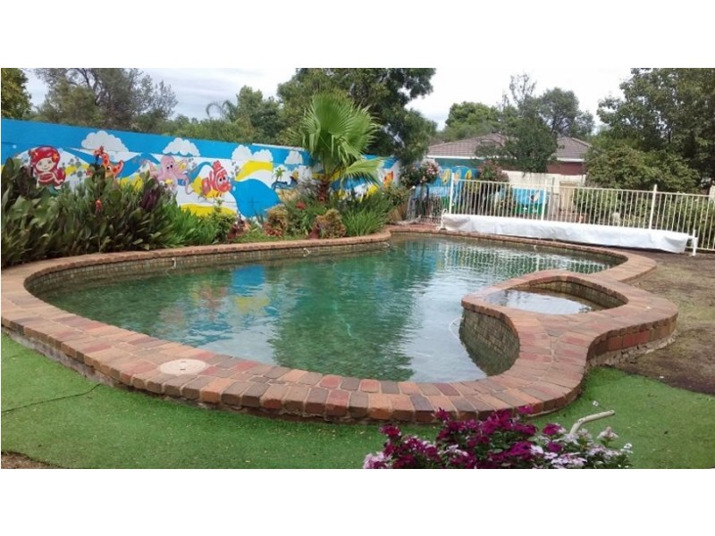 33 COBRAM ST, Berrigan NSW 2712