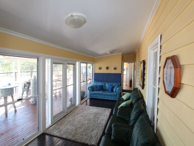 Firefly NSW 2429