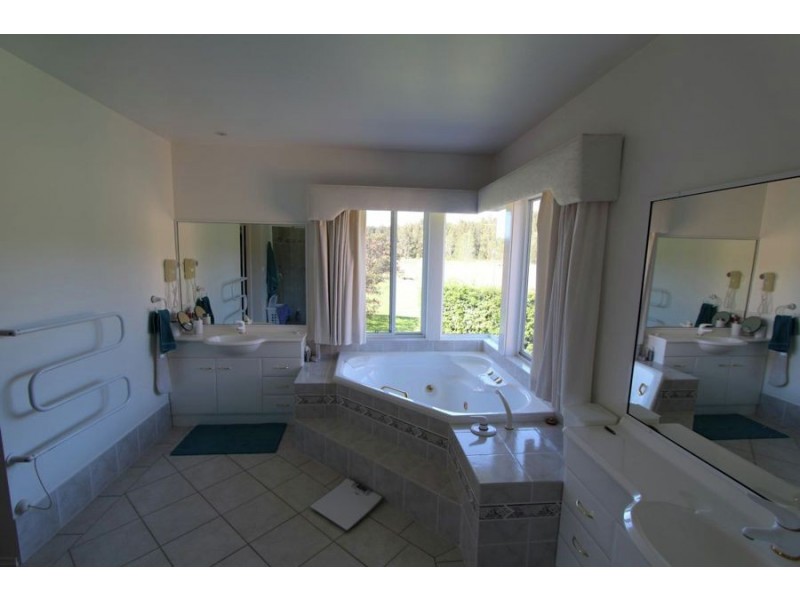 131 Manns Road, Tuncurry NSW 2428