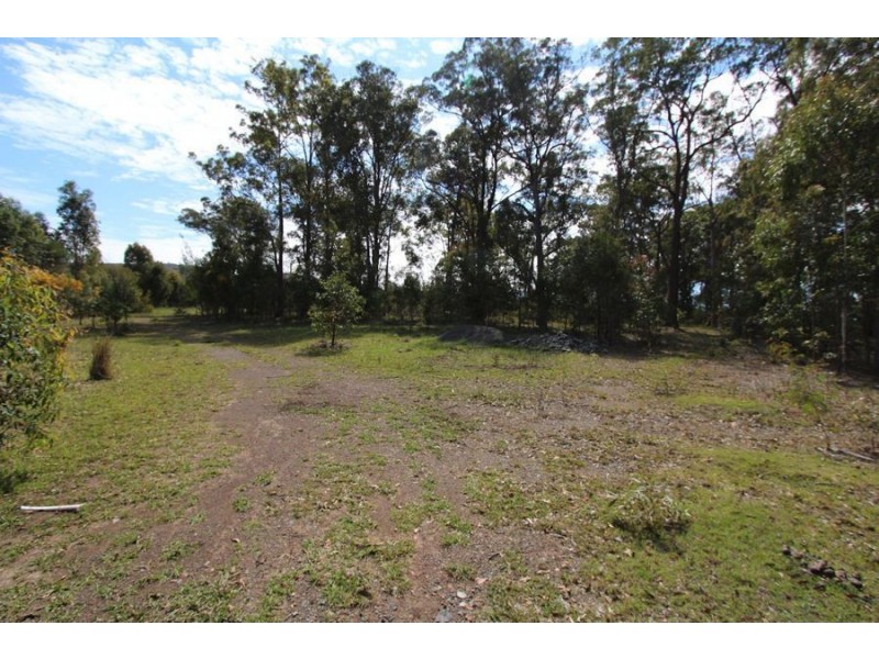 13 Carefree Road, Nabiac NSW 2312