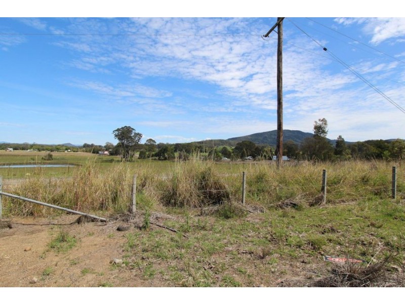 13 Carefree Road, Nabiac NSW 2312