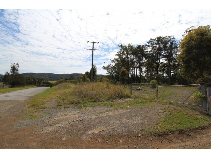 13 Carefree Road, Nabiac NSW 2312