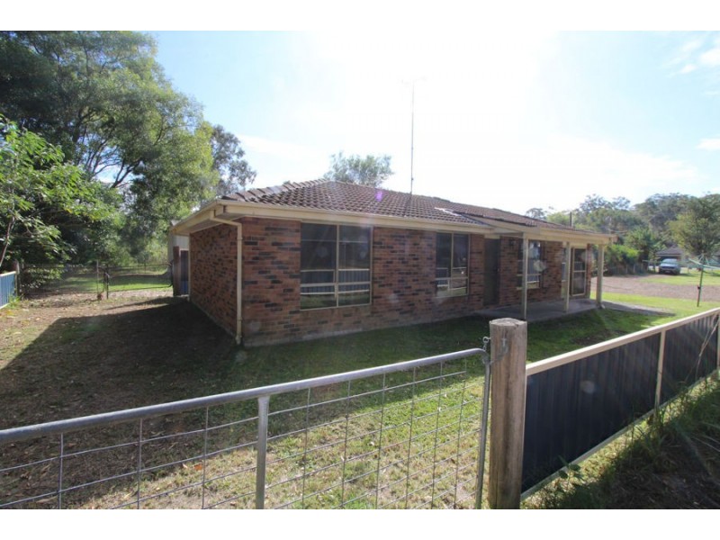 27 Hoskins Street, Nabiac NSW 2312