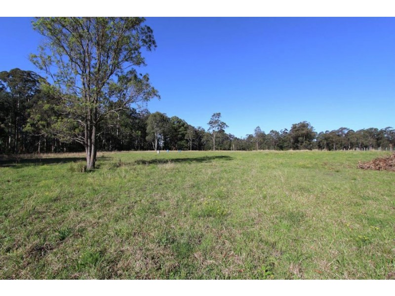 14025 Pacific Highway, Nabiac NSW 2312