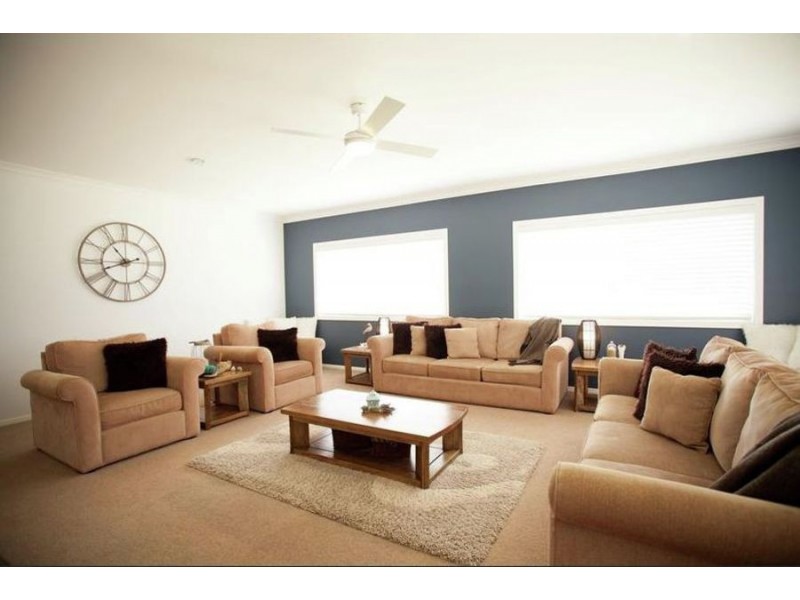 213 Tallwood Drive, Rainbow Flat NSW 2430