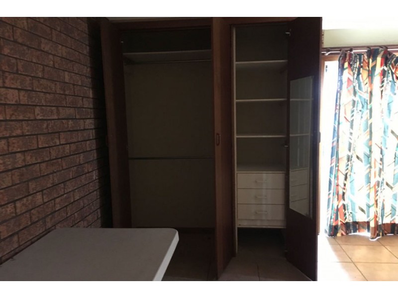 Flat 1 25 Pine Ave, Tuncurry NSW 2428