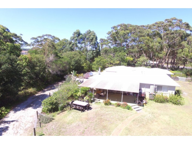 19 Chapmans Road, Tuncurry NSW 2428
