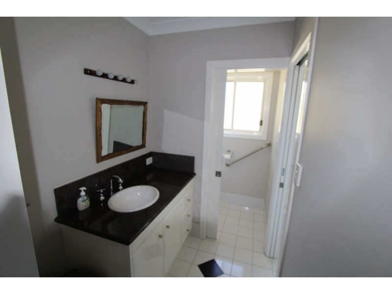 19 Chapmans Road, Tuncurry NSW 2428