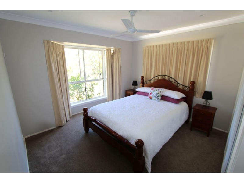 19 Chapmans Road, Tuncurry NSW 2428
