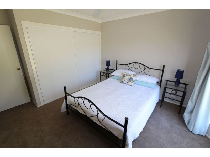 19 Chapmans Road, Tuncurry NSW 2428