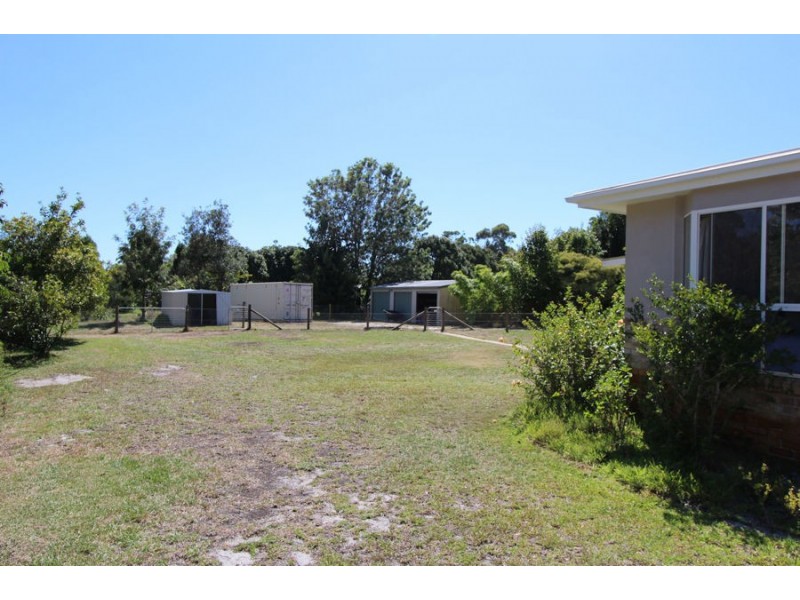 19 Chapmans Road, Tuncurry NSW 2428