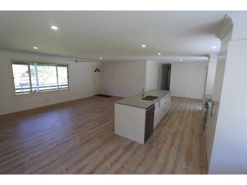 16 Hoskins, Nabiac NSW 2312