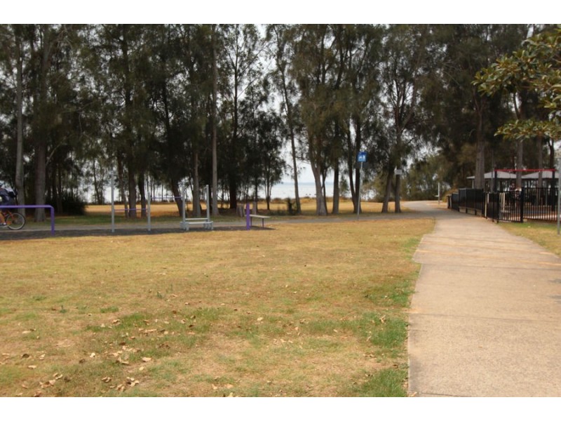 354 Lakedge Ave, Chittaway Bay NSW 2261