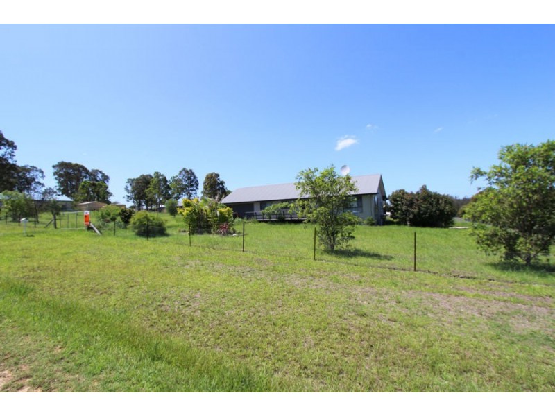 13 Spotted Gum Rd, Coolongolook NSW 2423