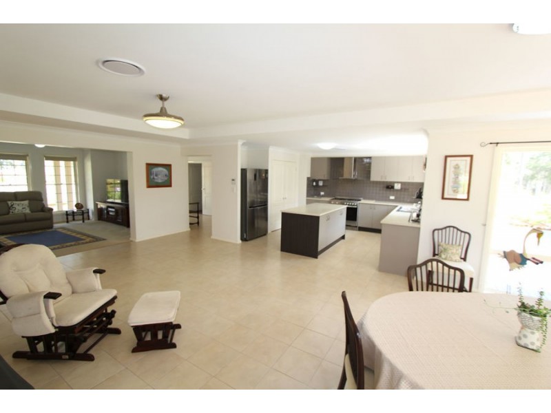 2 Yeramba Close, Nabiac NSW 2312