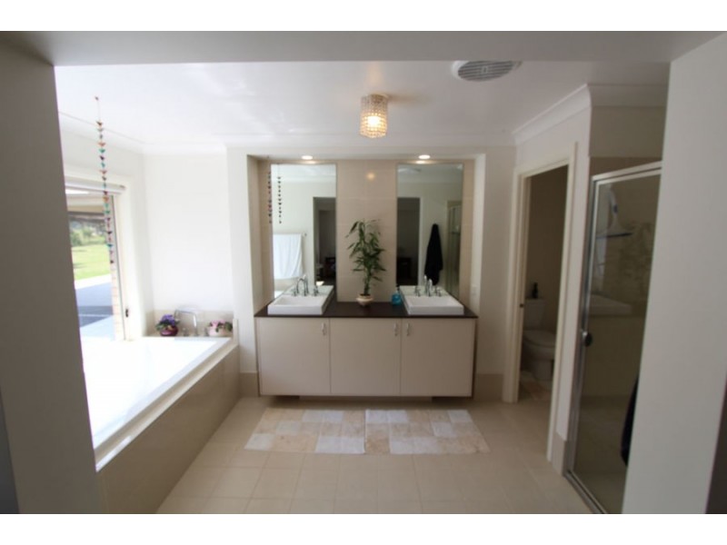 2 Yeramba Close, Nabiac NSW 2312