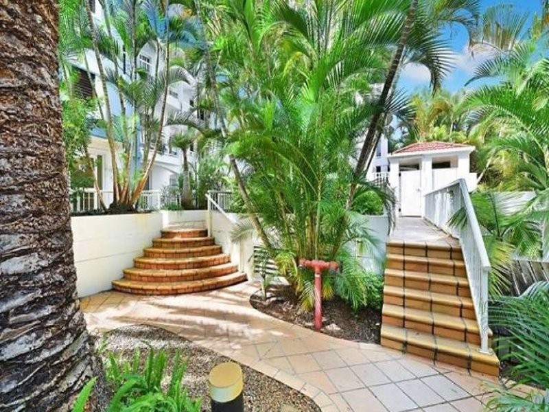 38/7 Purli Street, Chevron Island QLD 4217