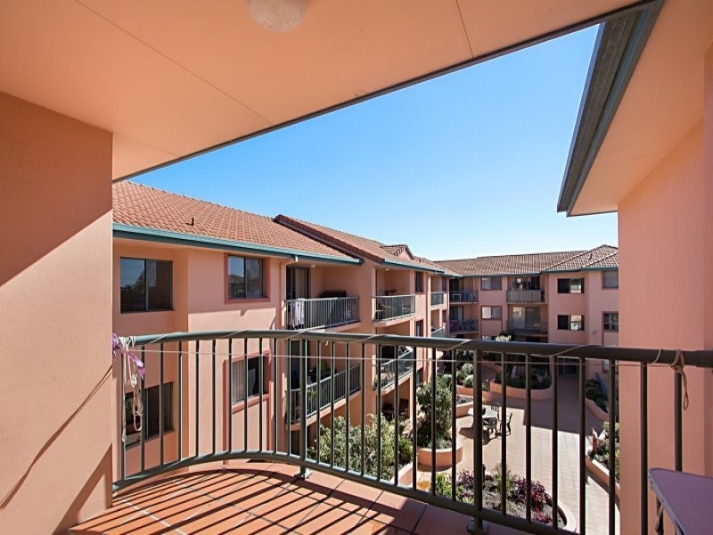 31/2340 Gold Coast Highway, Mermaid Beach QLD 4218
