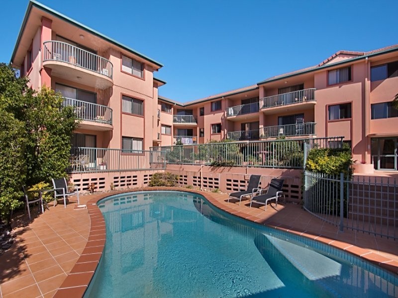 31/2340 Gold Coast Highway, Mermaid Beach QLD 4218