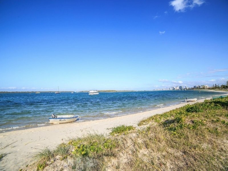 2/28 Stevens Street, Southport QLD 4215